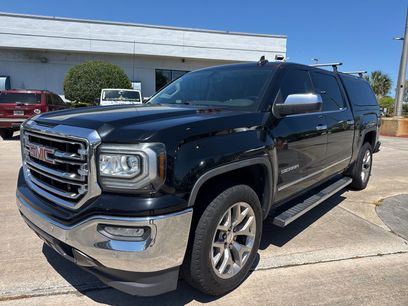 Used 2017 GMC Sierra 1500 SLT w/ SLT Premium Package