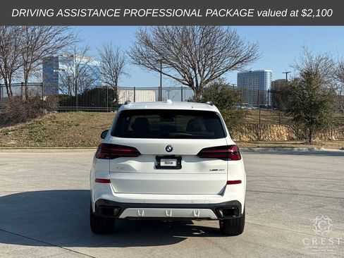 Used 2024 BMW X5 xDrive40i w/ Executive Package image 3