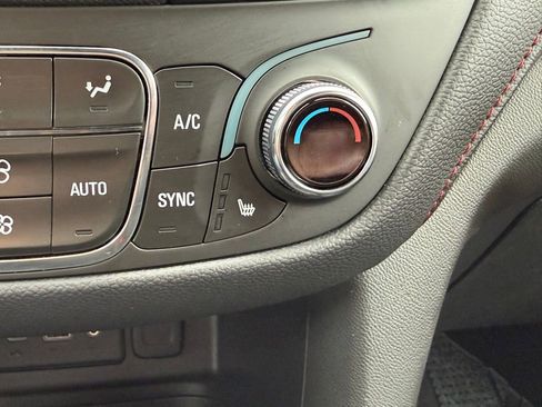 Used 2023 Chevrolet Equinox RS image 54