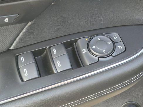 Used 2025 Buick Envision Preferred image 19