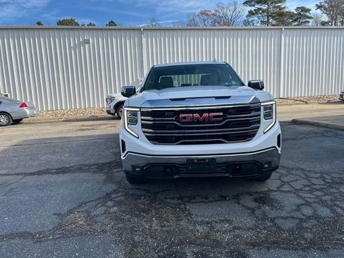 Used 2025 GMC Sierra 1500 SLT image 8