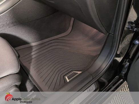 Used 2020 BMW 330i xDrive Sedan w/ M Sport Package image 41