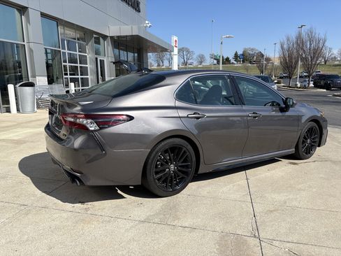 Used 2023 Toyota Camry XSE image 10