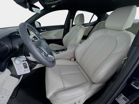 New 2026 Genesis G70 2.5T RWD image 11