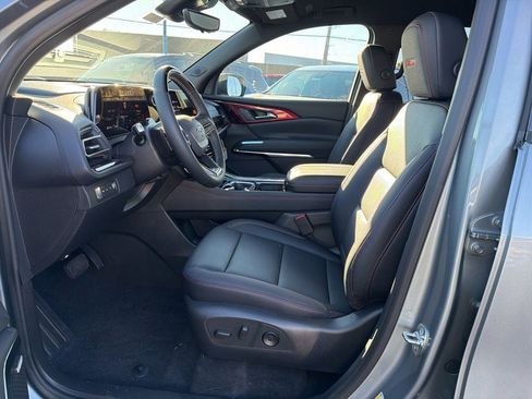 New 2026 Chevrolet Traverse Z71 w/ Enhanced Driving Package image 14