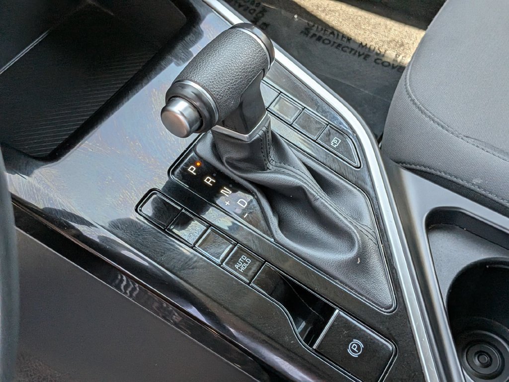 Used 2025 Kia Niro LX FWD image 20