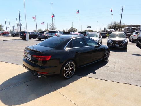 Used 2018 Audi S4 Premium Plus image 9