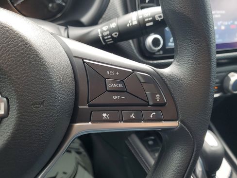 Certified 2024 Nissan Kicks SV image 22