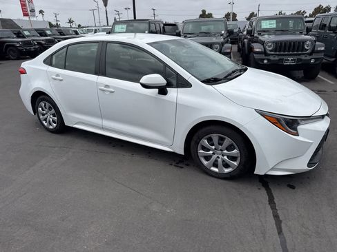 Used 2023 Toyota Corolla LE FWD image 8