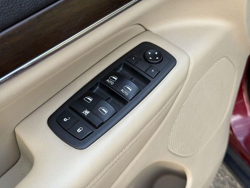 Used 2018 Jeep Grand Cherokee Limited AWD/4WD image 21