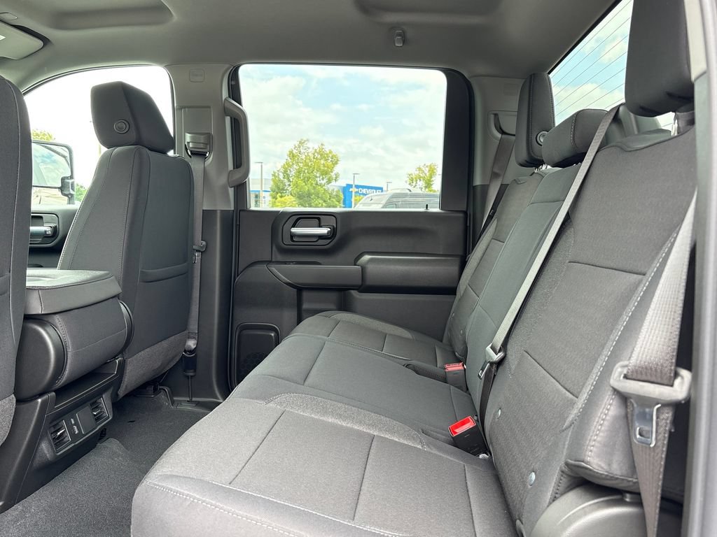 New 2026 Chevrolet Silverado 2500 Custom w/ Custom Value Package AWD/4WD image 15
