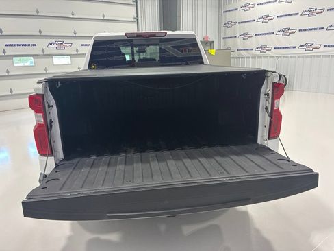 Used 2025 Chevrolet Silverado 1500 High Country w/ Technology Package AWD/4WD image 6