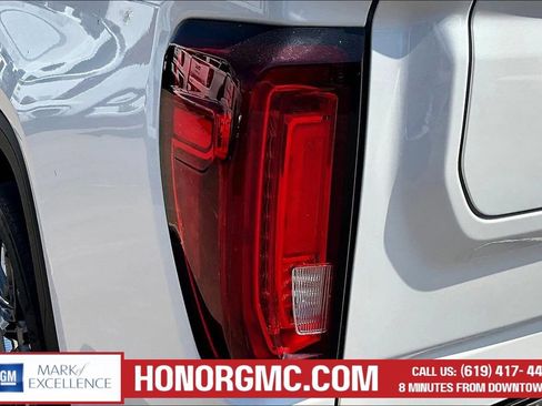 Used 2020 GMC Sierra 1500 Denali w/ Denali Ultimate Package AWD/4WD image 21