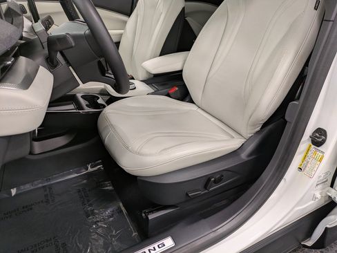 Used 2022 Ford Mustang Mach-E Premium w/ Ice White Appearance Package image 10