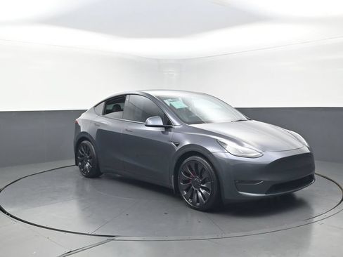 Used 2023 Tesla Model Y Performance AWD/4WD image 37