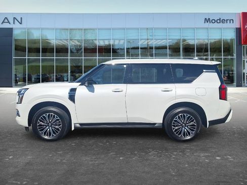 Used 2025 Nissan Armada SL AWD/4WD image 7