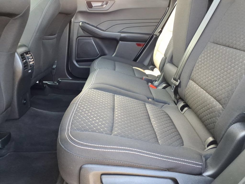 Used 2023 Ford Escape Active AWD/4WD image 16