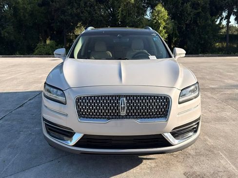 Used 2019 Lincoln Nautilus Reserve FWD image 3
