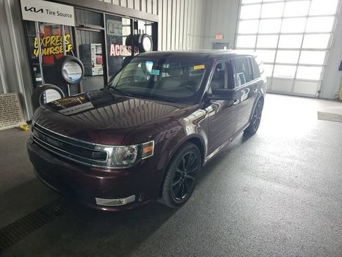 Used 2019 Ford Flex SEL w/ Equipment Group 202A AWD/4WD image 3