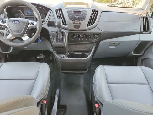 Used 2018 Ford Transit 150 130 Low Roof RWD image 18