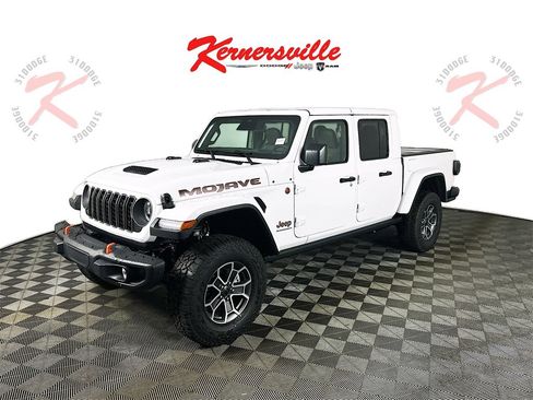New 2026 Jeep Gladiator Mojave image 3