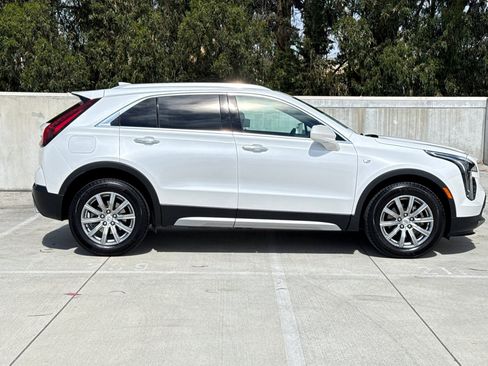 Used 2019 Cadillac XT4 Premium Luxury w/ Technology Package image 8