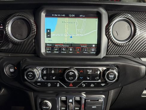 Used 2021 Jeep Gladiator Rubicon AWD/4WD image 28