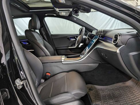 Used 2025 Mercedes-Benz C 300 4MATIC Sedan image 12