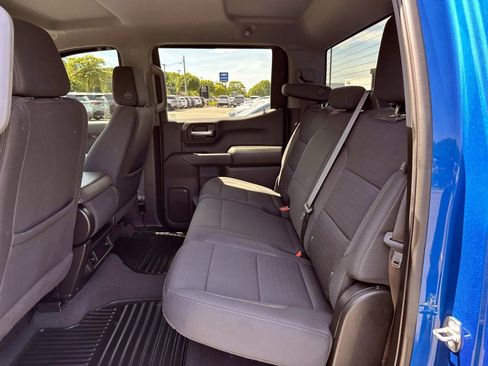 Used 2022 Chevrolet Silverado 1500 Custom Trail Boss AWD/4WD image 12