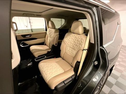 New 2026 Nissan Armada Platinum Reserve w/ Accent Package AWD/4WD image 11