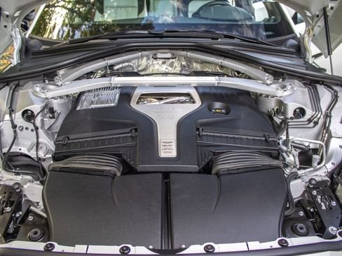 Used 2025 Aston Martin DBX 707 AWD/4WD image 22