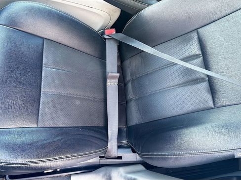Used 2019 Dodge Grand Caravan SXT FWD image 18