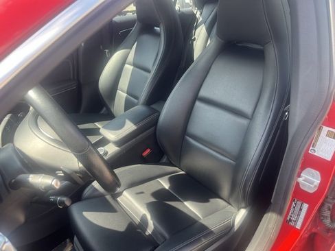 Used 2018 Mercedes-Benz CLA 250 image 15