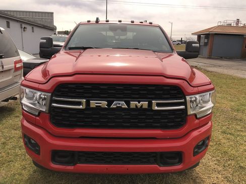 Used 2024 RAM 2500 Big Horn w/ Safety Group image 8