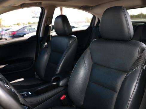 Used 2017 Honda HR-V EX-L image 7