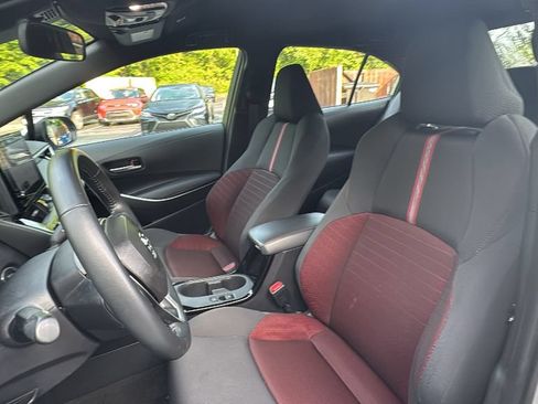 Used 2025 Toyota Corolla SE FWD image 30