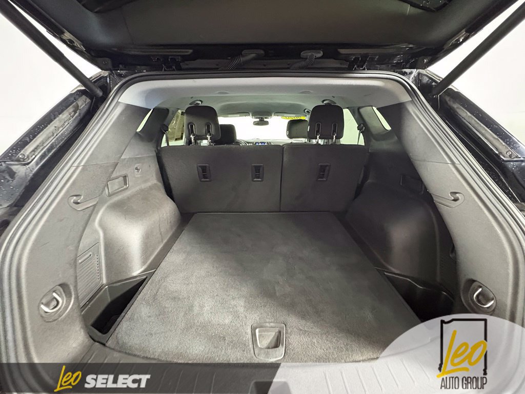 Used 2020 Chevrolet Blazer LT FWD image 11