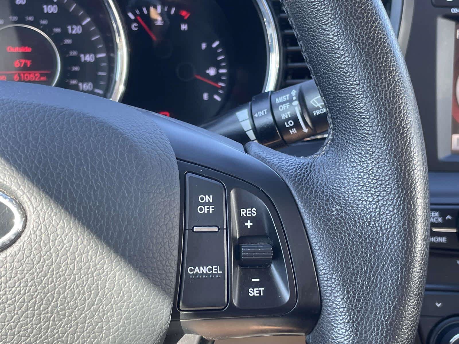 Used 2011 Kia Optima EX w/ Premium Pkg FWD image 17