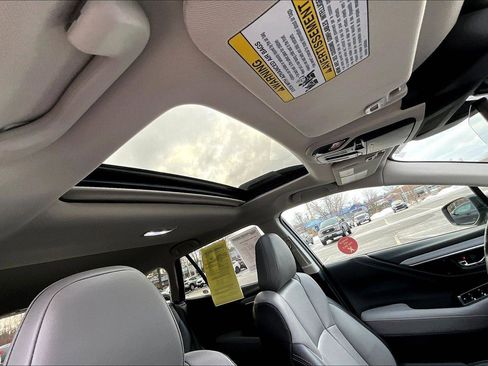 Used 2024 Subaru Outback Limited image 17