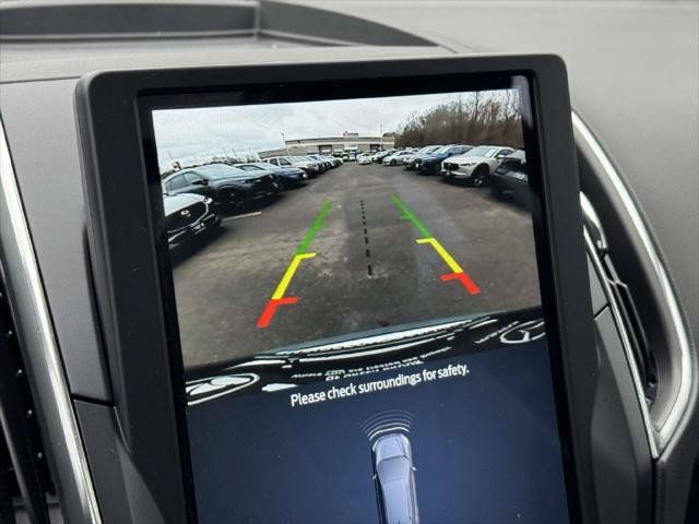 Used 2022 Ford Edge Titanium AWD/4WD image 17