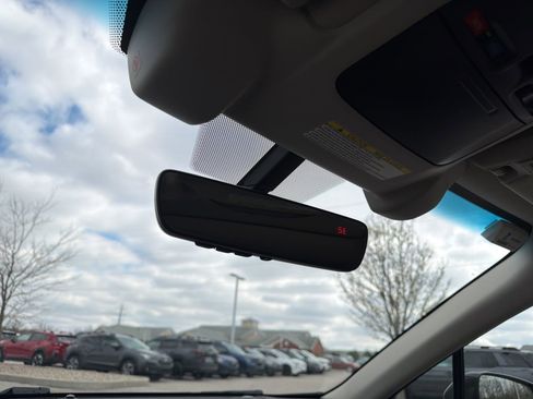 Used 2020 Subaru Outback Limited w/ Popular Package #2 image 16