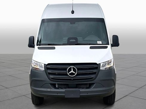 New 2026 Mercedes-Benz Sprinter 2500 image 3