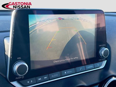 Used 2023 Nissan Sentra SV w/ All-Weather Package image 17