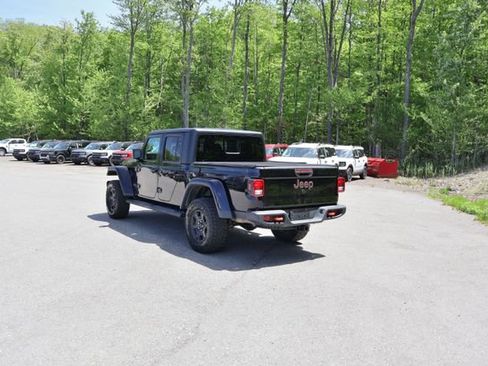 Used 2023 Jeep Gladiator Mojave w/ Cold Weather Group AWD/4WD image 6