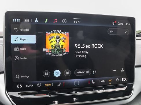 Certified 2025 Volkswagen ID.4 Pro AWD/4WD image 23