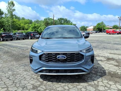 Used 2024 Ford Escape ST-Line w/ Tech Pack #1 FWD image 2