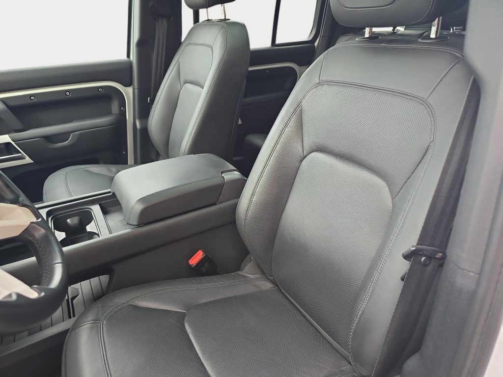 Used 2024 Land Rover Defender 110 S AWD/4WD image 17