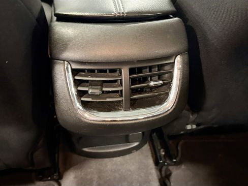 Used 2022 Chevrolet Malibu LT image 27