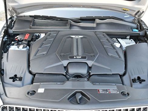 Used 2023 Bentley Bentayga Extended Wheelbase AWD/4WD image 82