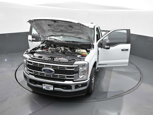 New 2025 Ford F250 XLT image 26